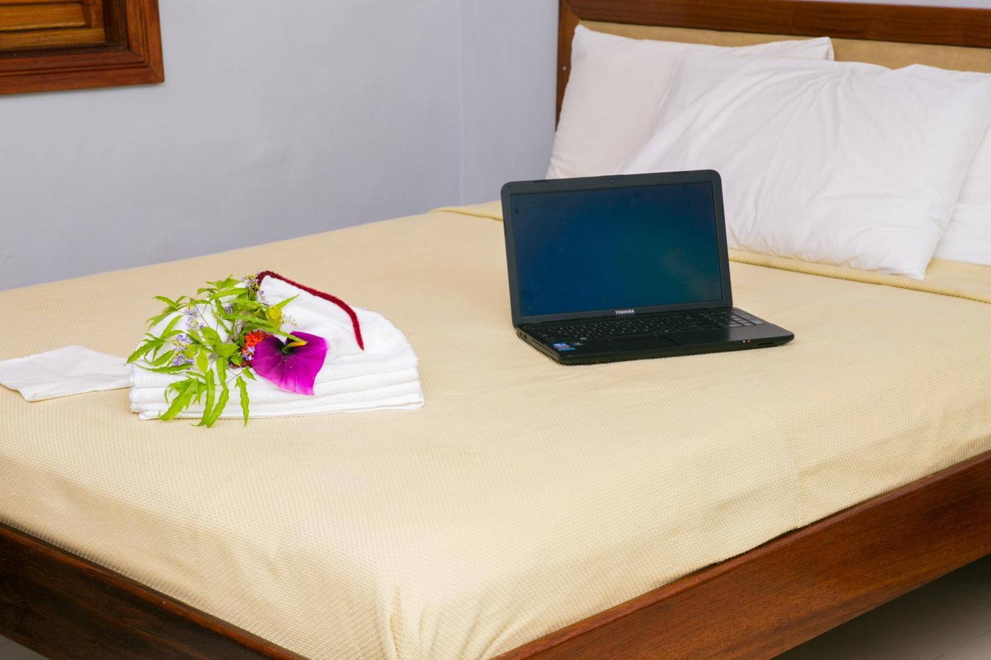 Hideaway Hotel Port Moresby Room photo
